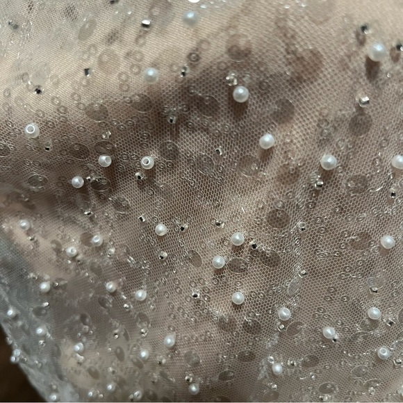 Main Strip Sequin & Pearl Blouse Top Off White/Champagne Short Sleeve Small NWT - Picture 13 of 15